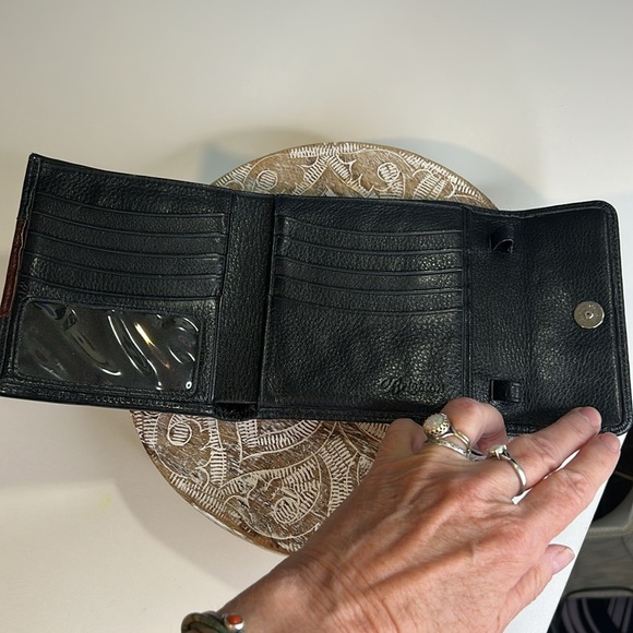 BRIGHTON SOFT LEATHER BLACK/BROWN WOVEN DESIGN WALLET - Picture 5 of 16